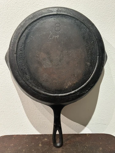 Antiq Lodge #8 JR6 CAST IRON SKILLET PAN 3 NOTCH HEAT RING DOUBLE POURING SPOUT