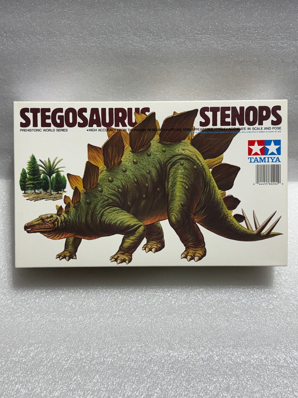 TAMIYA DINOSAUR STEGOSAURUS STENOPS PLASTIC MODEL KIT #60202 ~VINTAGE~