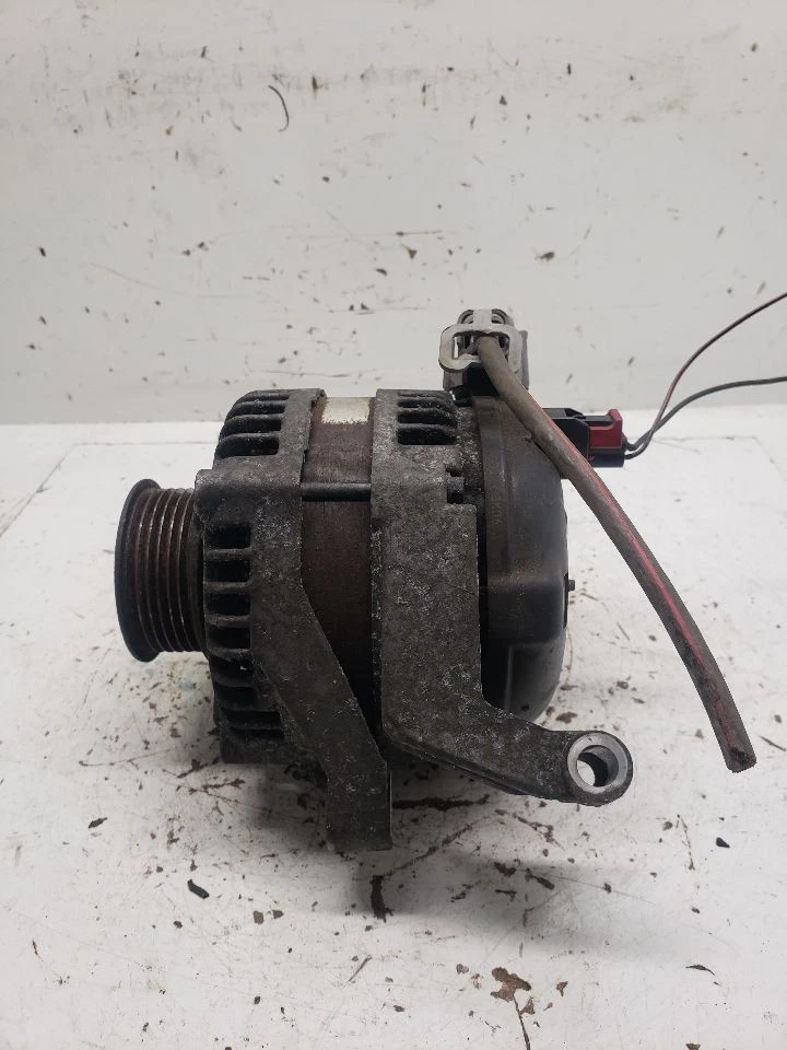 Alternator Fits 02-04 06-12 LIBERTY 1409895 - Image 2 of 4