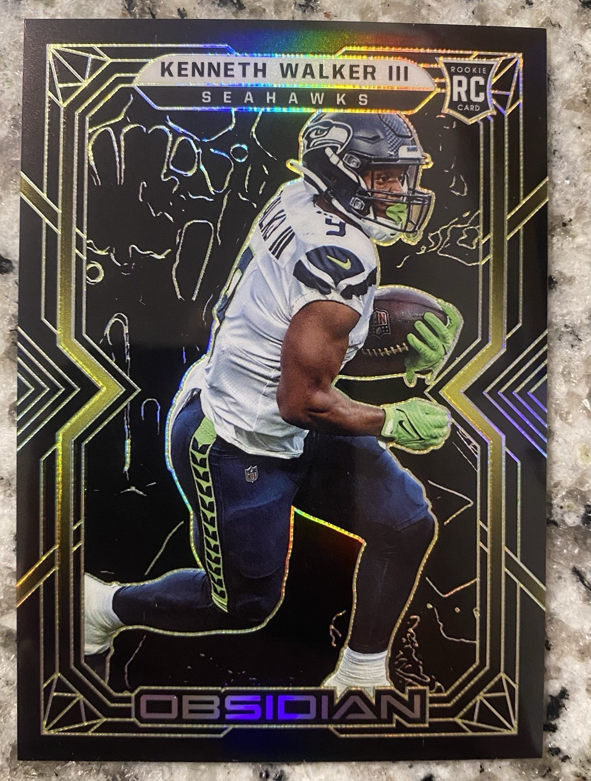 2022 Panini Obsidian #108 Kenneth Walker III Electric Etch Yellow #/25 Rookie