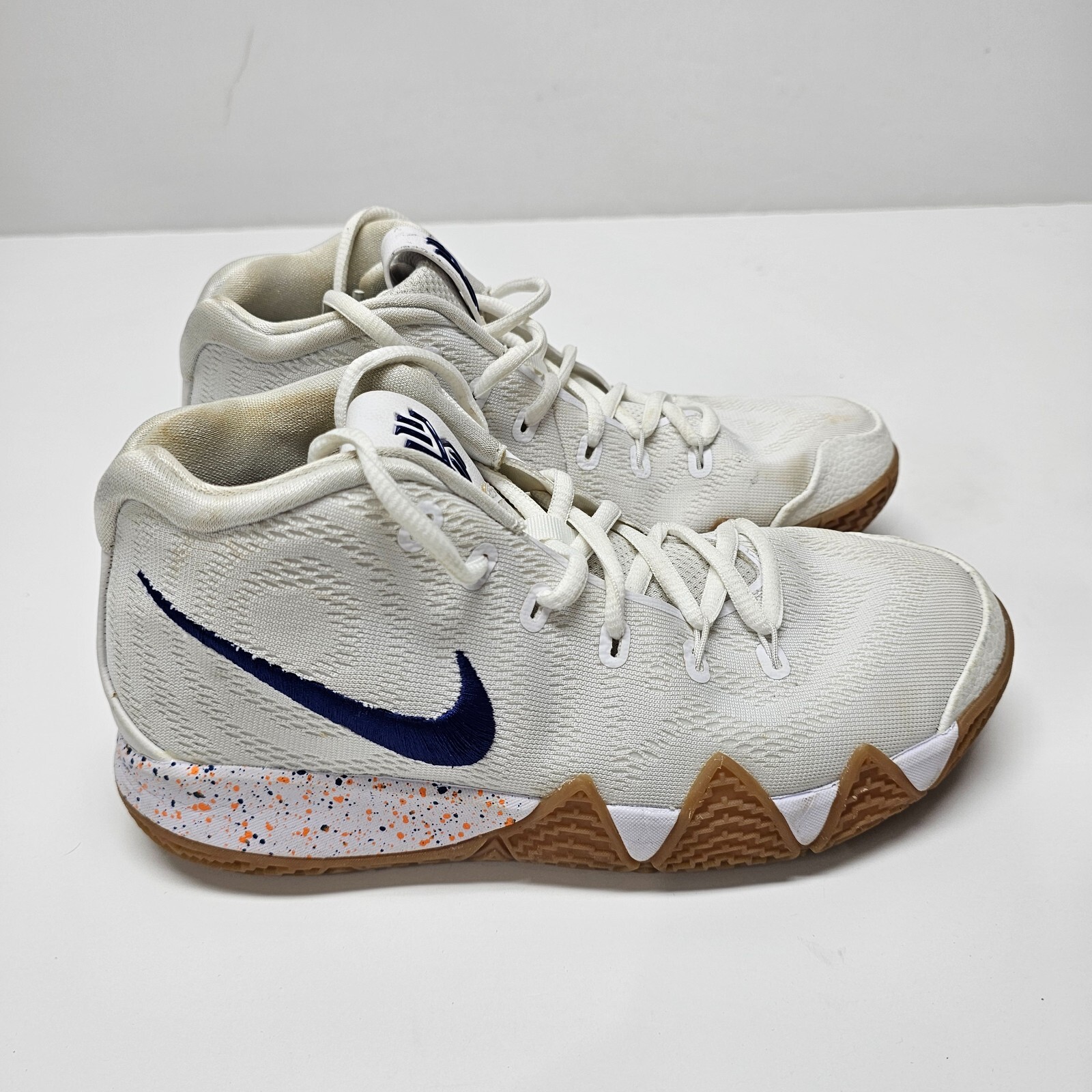 Nike Kyrie Uncle Drew Size 5Y White Blue Basketball Shoes AA