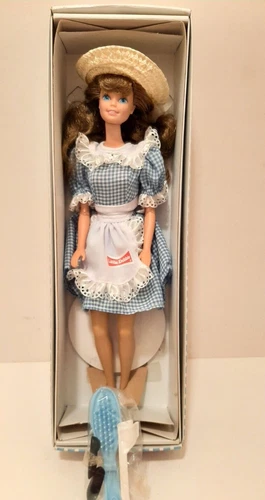 VTG 1992 Mattel Little Debbie 10123 Collectors Edition Barbie Doll in Box