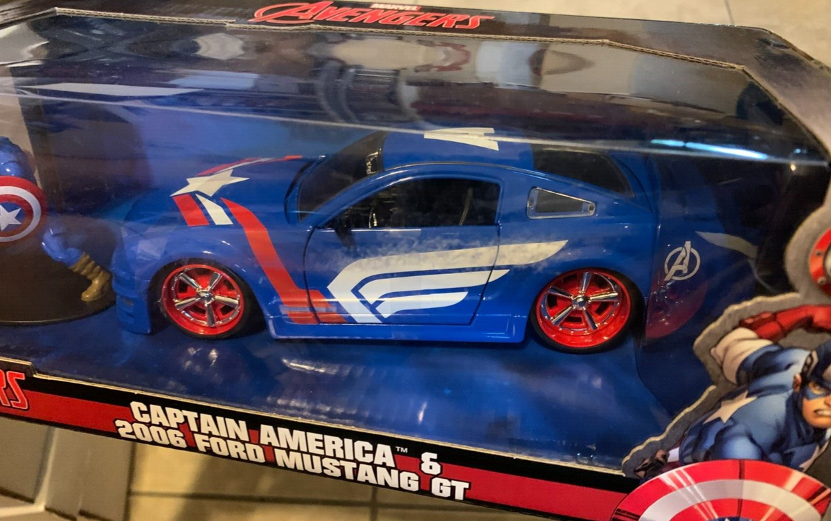 Hollywood Rides 2006 Ford Mustang GT Captain America Avengers NEW