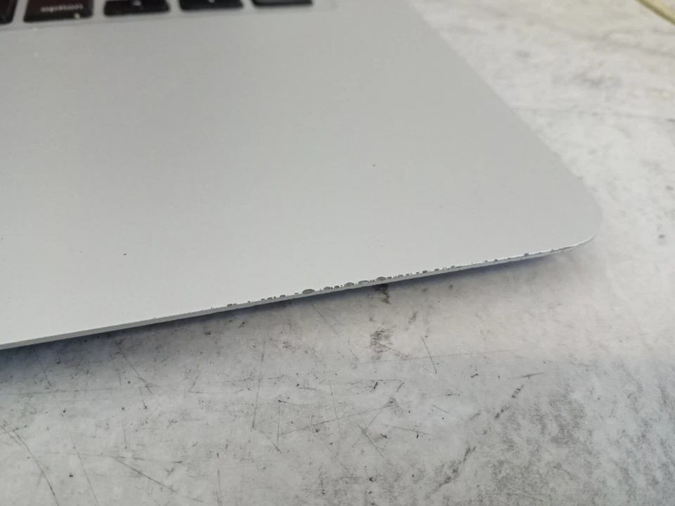 Apple MacBook Air 13" 2011 A1369 Intel i5 1.7GHz 4GB 128GB SSD MacOS 10.13 -RR - Image 3 of 4