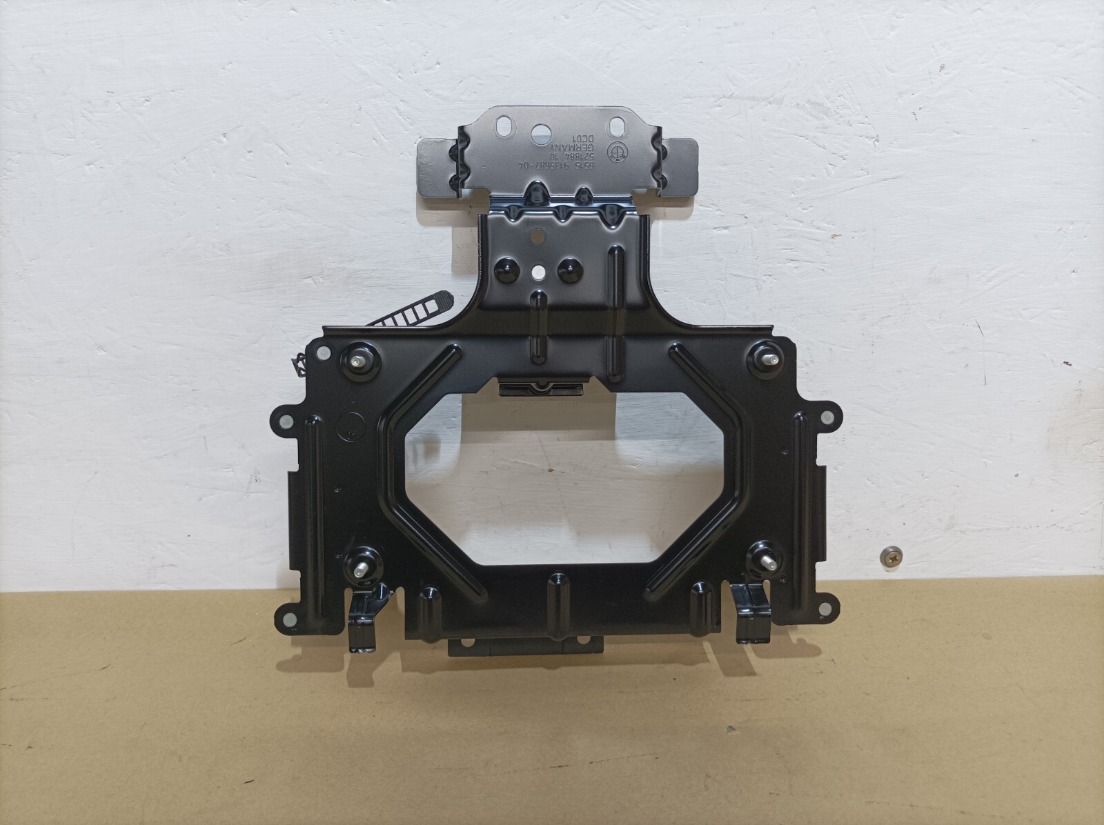 トニーノランボルギーニ軽量アルミニムラウンドフレームにシマノ7段