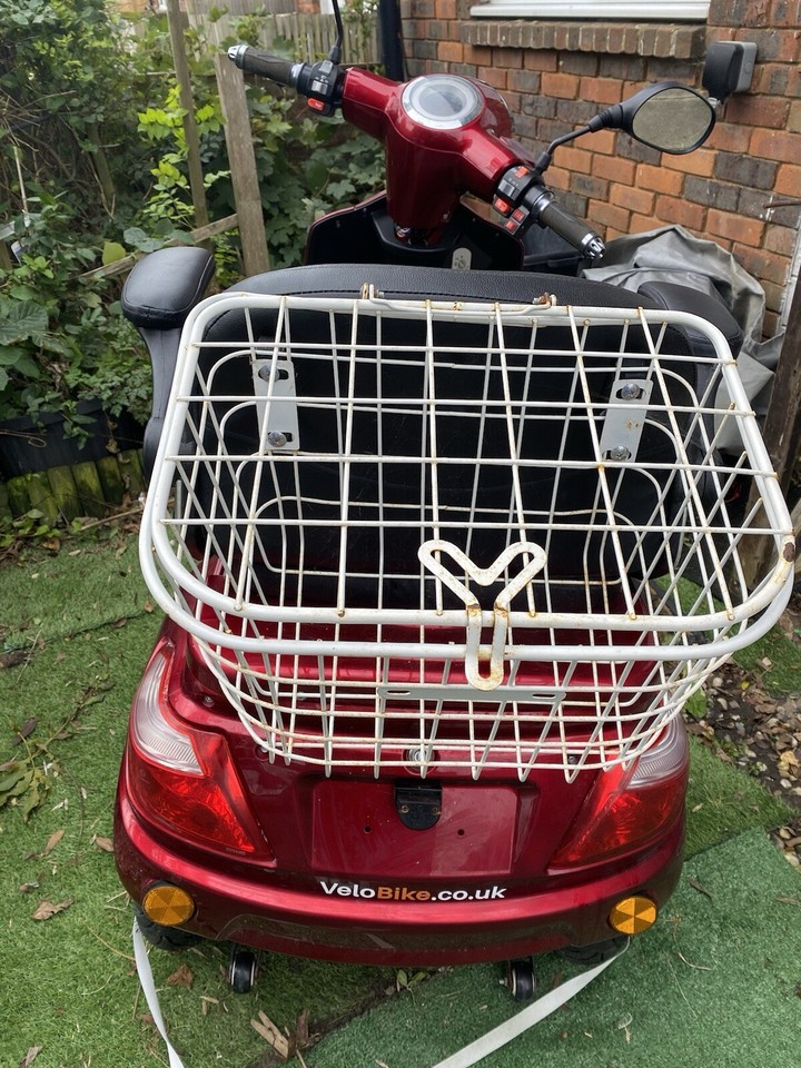 VeloBike ZT15B 16 mph 900W 3Wheeled Electric Mobility Scooter Red