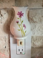 Vintage Floral Plug-In Wall Night Light, Glas...