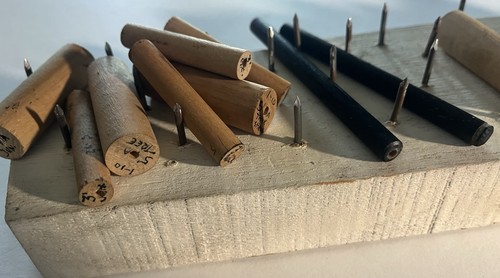 Antik, beschriftet. gummimisch briefmarken siehe bilder. - Bild 12 von 24