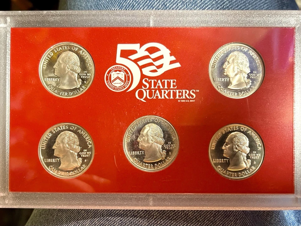 S• Casa de la Moneda de San Francisco 1999• Juego de prueba de plata estatal• 5 cuartos encapsulados• Certificado de autenticidad• Foto 2 de 4