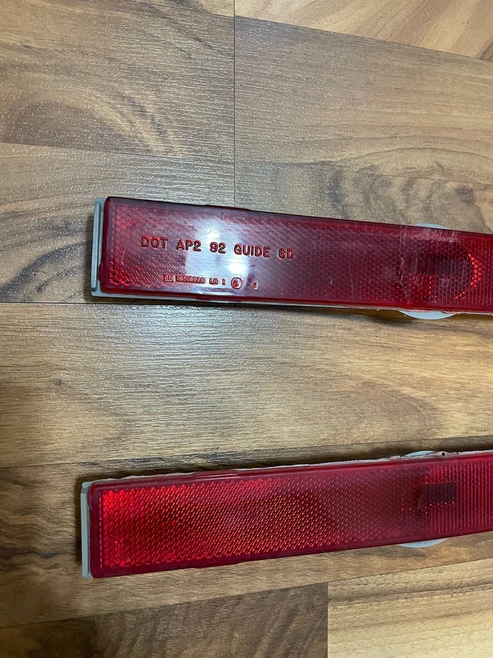 Cadillac Fleetwood Brougham 1993-1996 cuarto luces marcadoras traseras Foto 4 de 4