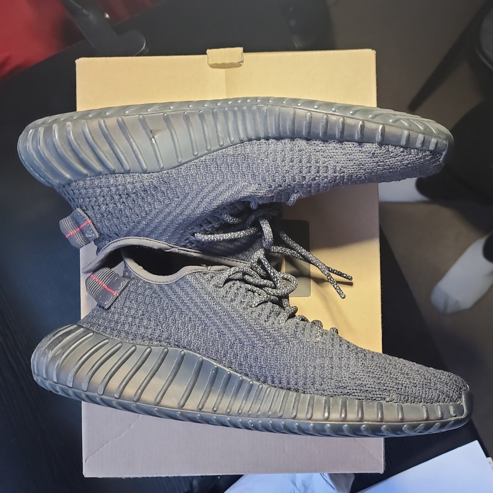 Adidas Yeezy Boost 350 V2 Black (Non-Reflective) Size 9 thumbnail 6