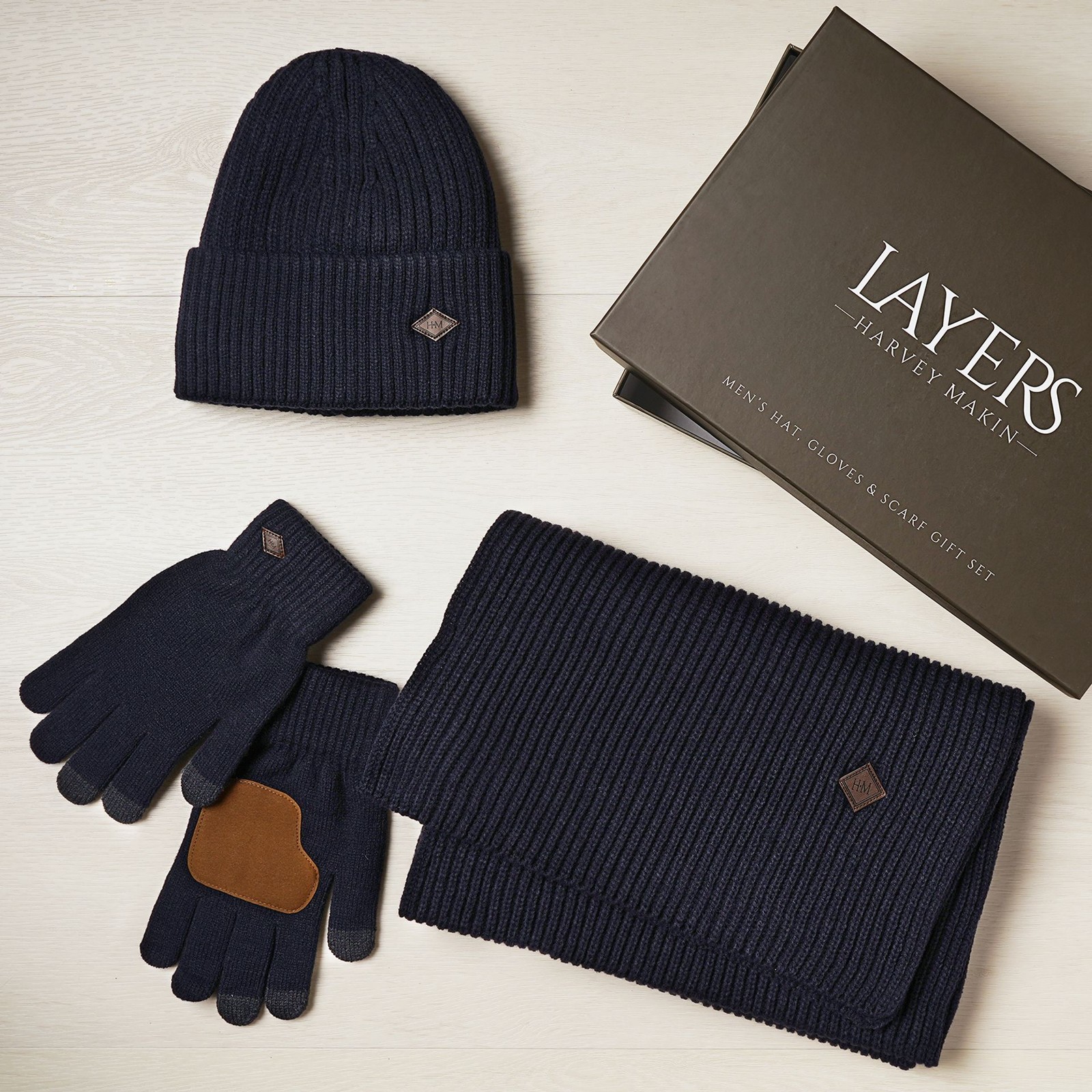 Freemans Men's Blue Harvey Makin Layers Hat Gloves Scarf Gift Set - Image 2