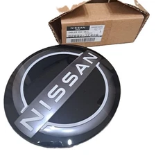 NISSAN Genuine New design CI Front Grille Radar Emblem 62890-7FW0B Rogue Kicks