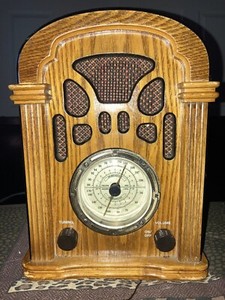 Classic Collector Edition Radio Model 9718
