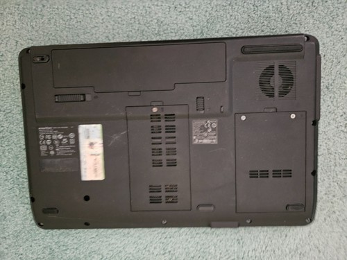 Vintage Untested eMachines E525 Laptop! - Picture 3 of 3