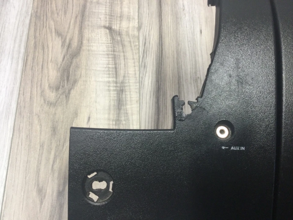 2003-2010 VOLKSWAGEN BEETLE  CONVERTIBLE GLOVE BOX STORAGE COMPARTMENT BLACK AUX - Image 4 of 4