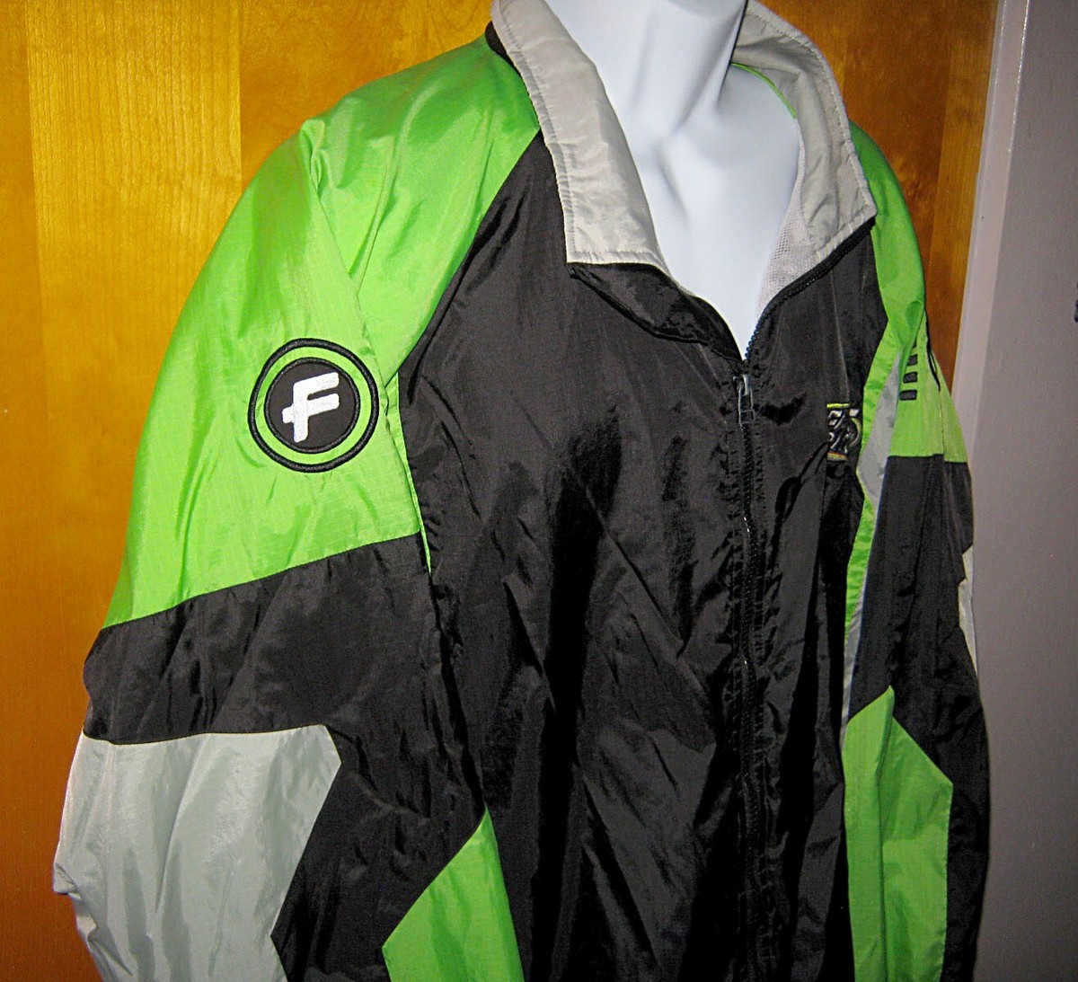 Vintage 2 Fast 2 Furious Windbreaker Jacket - Size XL Vintage 2 Fast 2 Furious Windbreaker Jacket - Size XL
