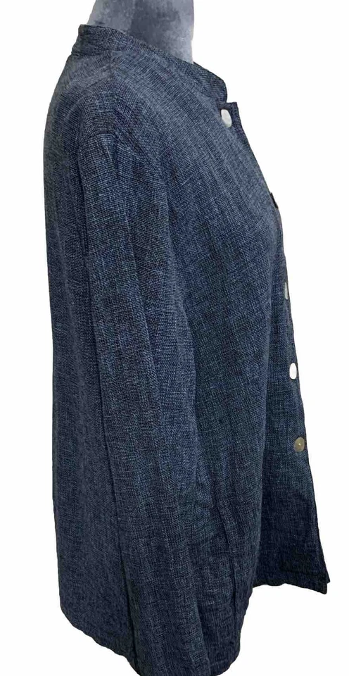 Camisa grande para mujer Dialogue bolsillos abotonados tejida azul algodón mezcla de lino Foto 4 de 4