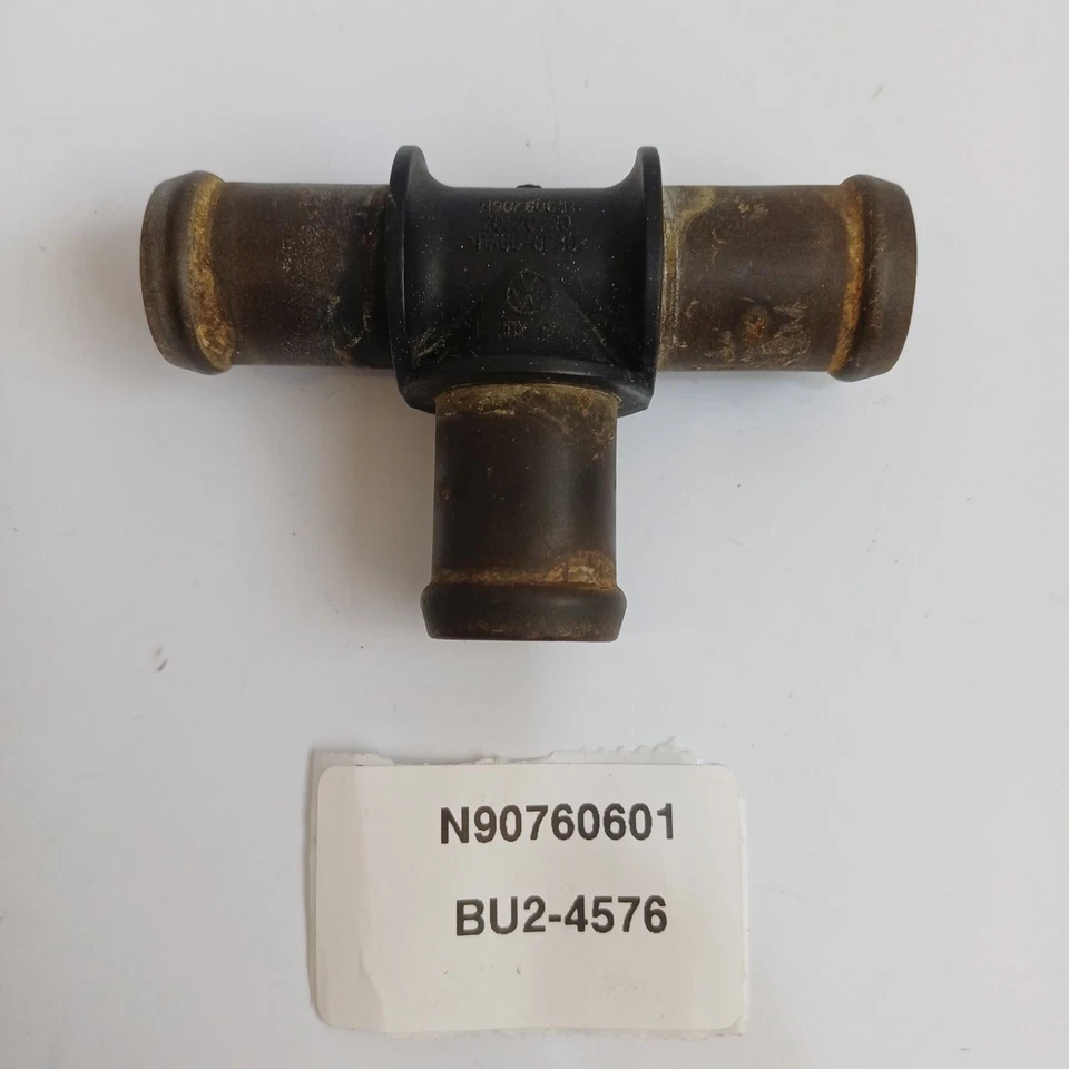 Conector de manguera de montaje en T Volkswagen EuroVan 1992-2003 N90760601 Foto 2 de 4