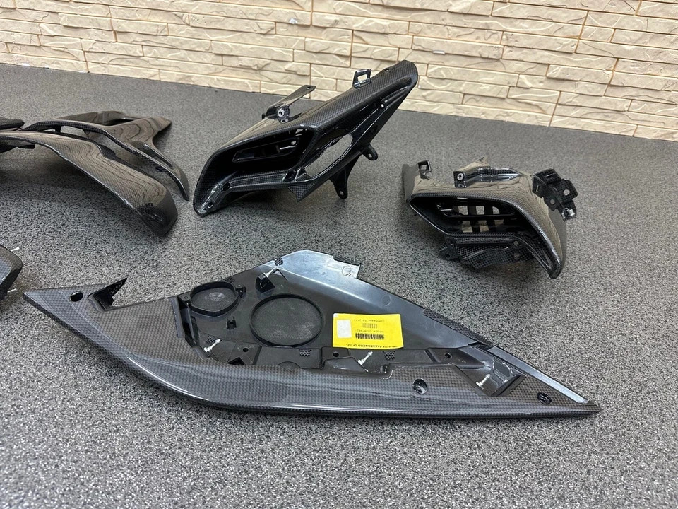 FERRARI SF90 DASHBOARD SET OF GRILLES, SHIELDS, AIR INTAKES FOR COCKPIT CARBON