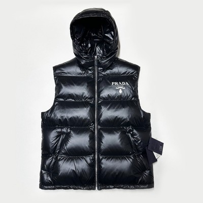 【prada】nylon puff vest サイズS 100% AUTHENTIC PRADA GILET SIZE S SMALL GILET VEST BLACK JACKET