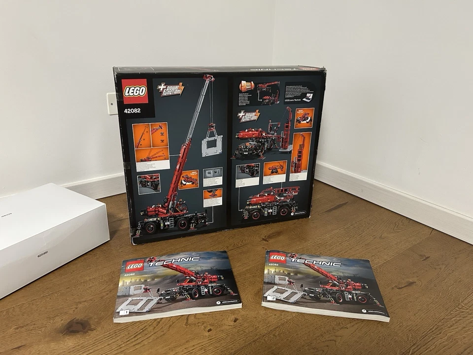 LEGO Technic 42082 Rough Terrain Crane, foto 2 di 4