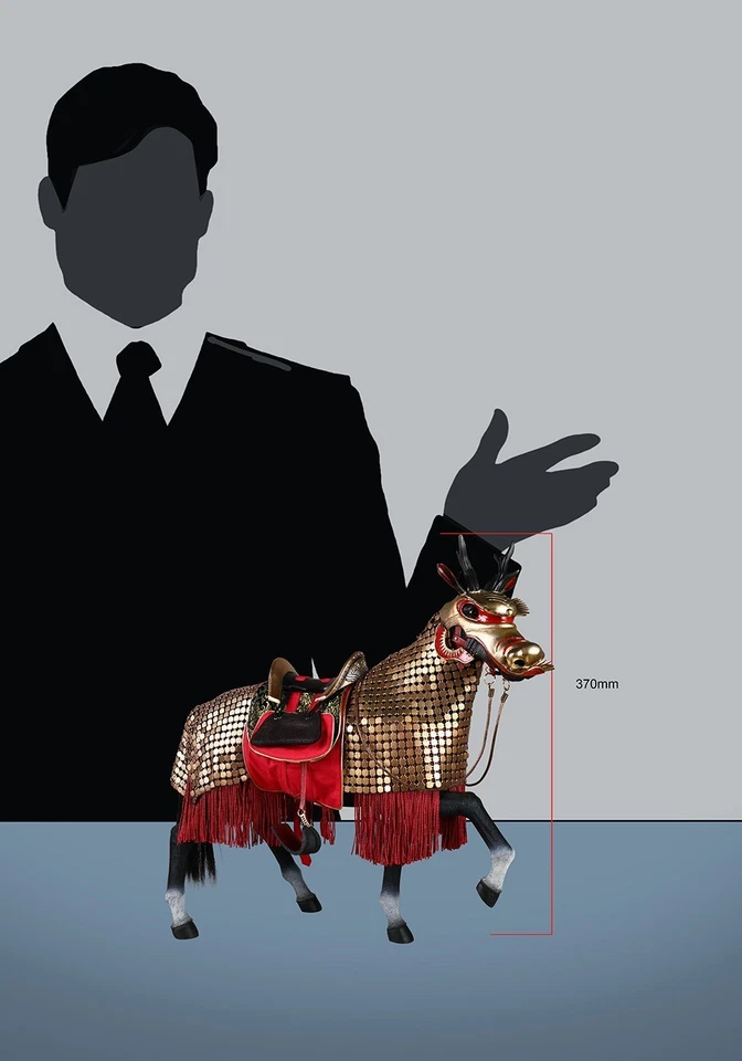 COOMODEL SE084 Samurai Japonês AUSHIUGUMA Armadura de Metal Cavalo com Conjunto de Sela 1/6 - Imagem 4 de 4