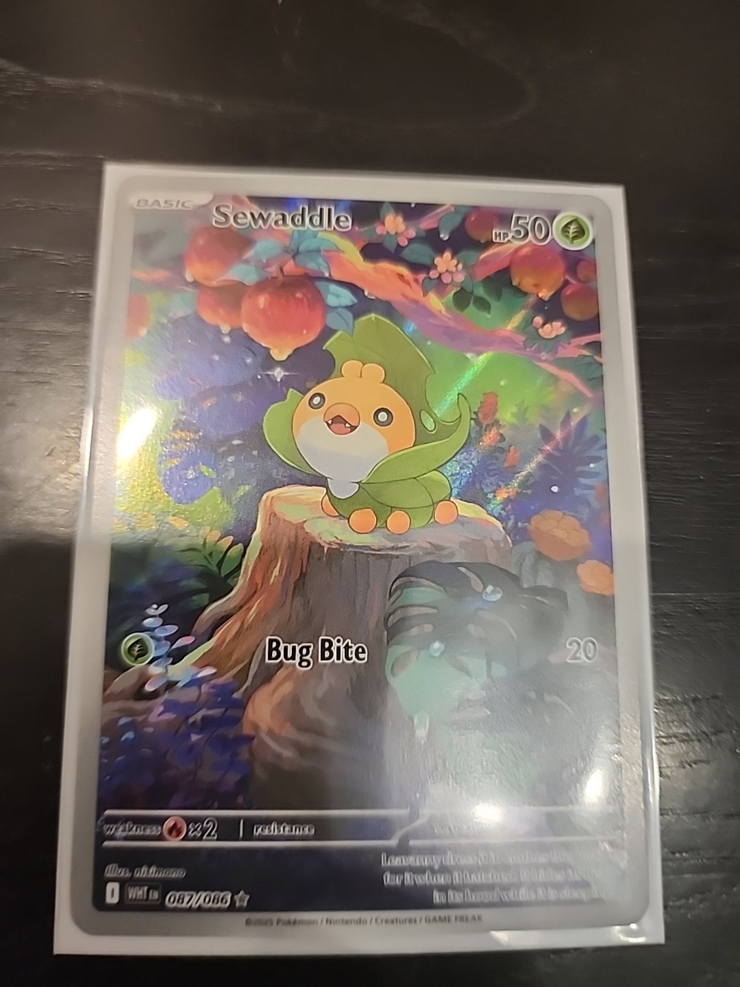 Sewaddle 087/086 Sv: White Flare Holo English Near Mint Condition