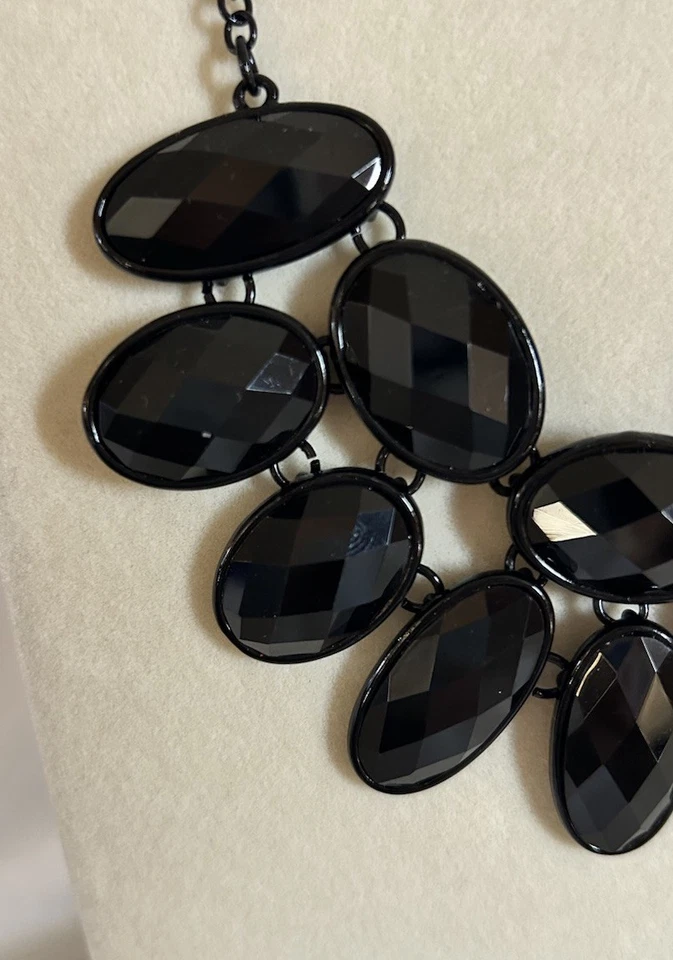 Apt. 9 Black Faceted Teardrop Cluster Bib Statement Necklace Adjustable - Image 3 of 4