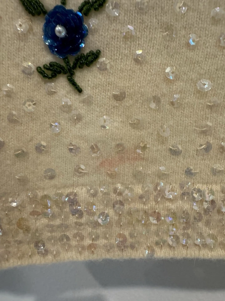 Chaleco de Colección Años 50 Cuentas a Mano Lentejuelas Lana Angora Blusa Camisa Lentejuelas Talla 40 Foto 4 de 4