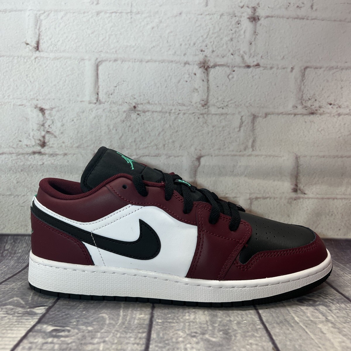Nike Air Jordan 1 Low SE Dark Beetroot White Green Shoes DM0589