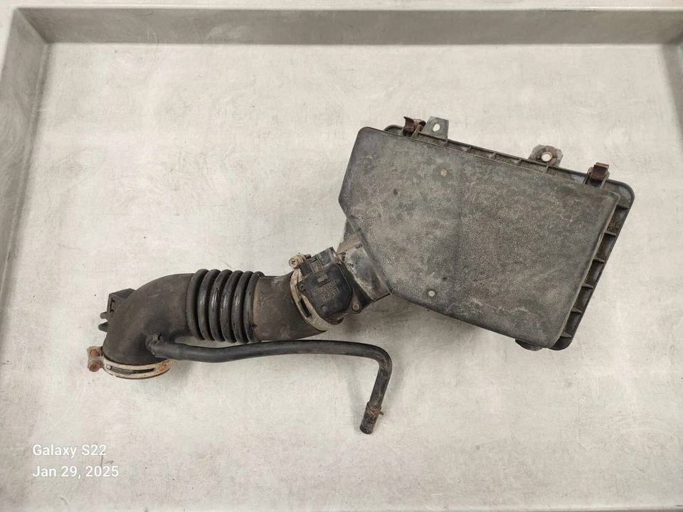 1999-2000 Mazda Protege Intake Box with Hose & MAF Sensor 1.6L - Image 2 of 4