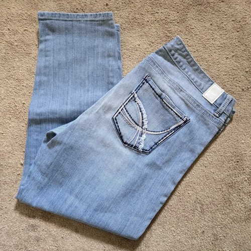 Pantalones de mezclilla desgastados de pierna cónica de tiro medio Maurices para mujer talla 15/16 regular - Imagen 9 de 9