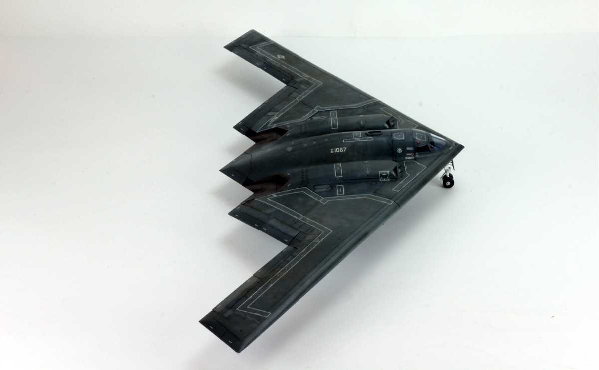 PreSale ProBuilt Model 1:72 USAF B-2A Spirit Stealth Bomber