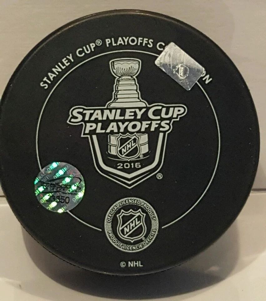 Patric Hornqvist Signed 2016 Penguins Stanley Cup Champs Hockey Puck  TSE COA  - Image 2 of 4