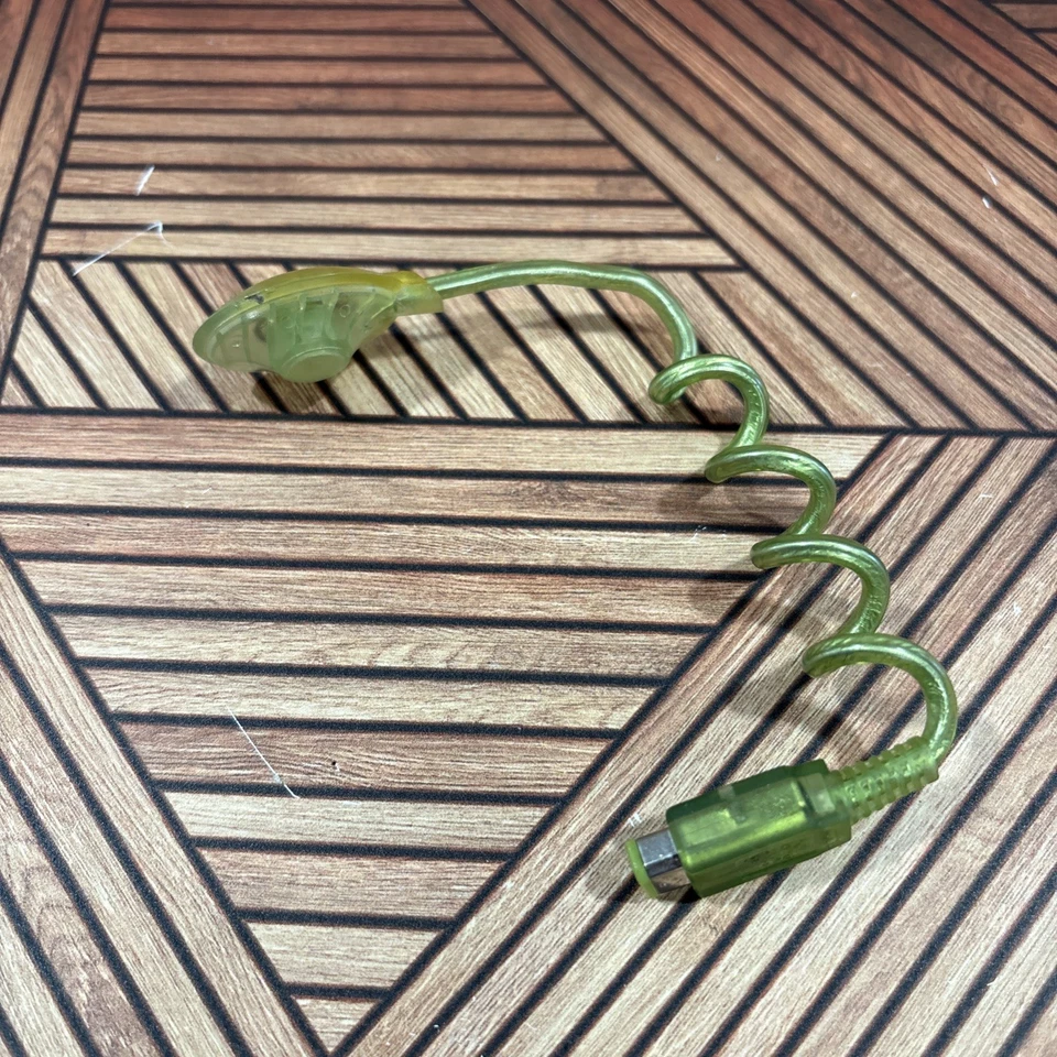 Nintendo Game Boy Color Worm Green Nyko Foto 3 de 4