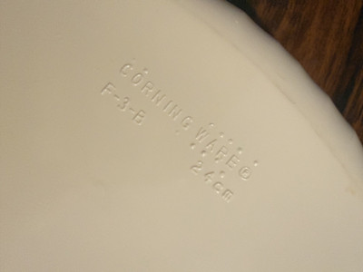 Vintage Corning Ware French White F-3-B Casserole Dish 4qt / 24cm Oven to Table