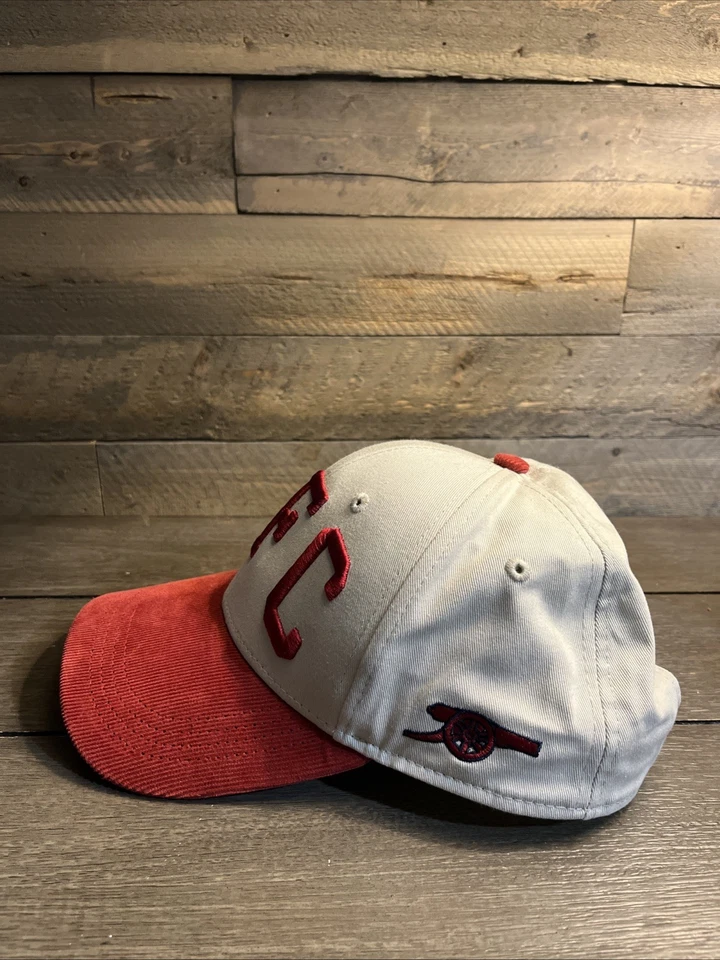 ARSENAL FC LONDON OFFICIAL MERCHANDISE ADJUSTABLE Leather Strapback CAP HAT - Image 2 of 4