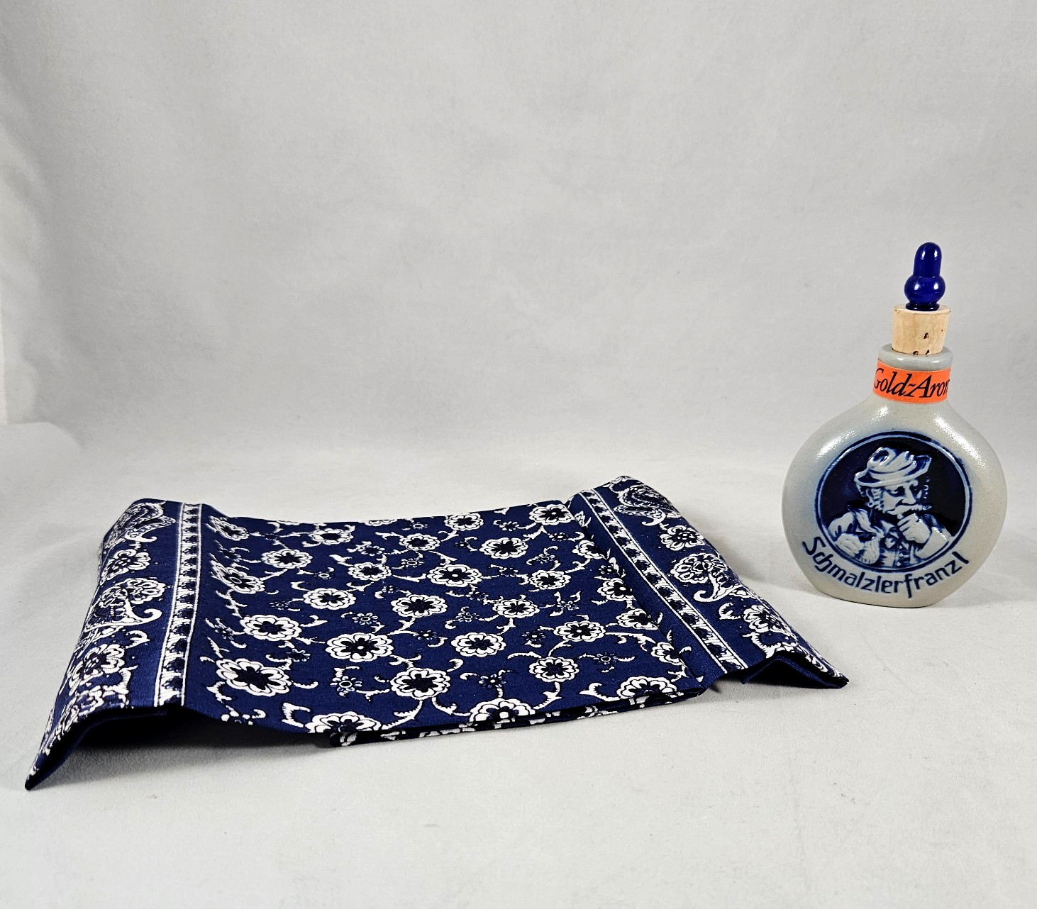 Vtg German Stoneware Empty Bottle Salt Glaze Schmalzerfranzl Stopper Bandana Set