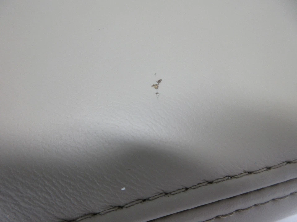 2003-2011 Lincoln Town carro PERGAMINHO BEGE BRONZEADO console central tampa apoio de braço fabricante de equipamento original - Imagem 3 de 4