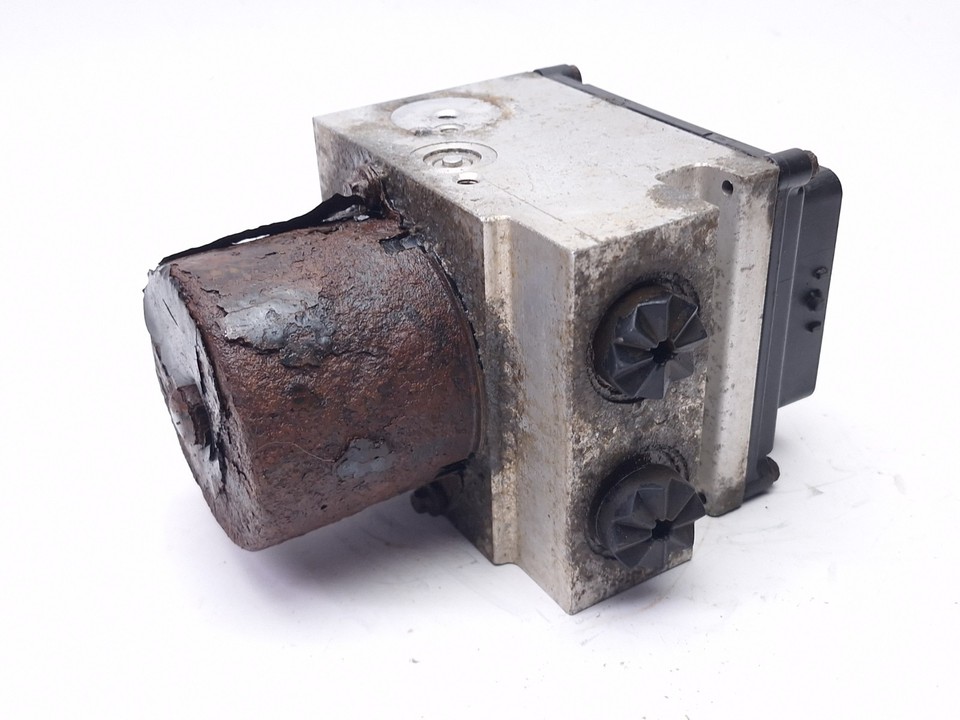 2011 Chevrolet Silverado GMC Sierra 2500 HD OEM 2WD ABS 20980215 Module ...