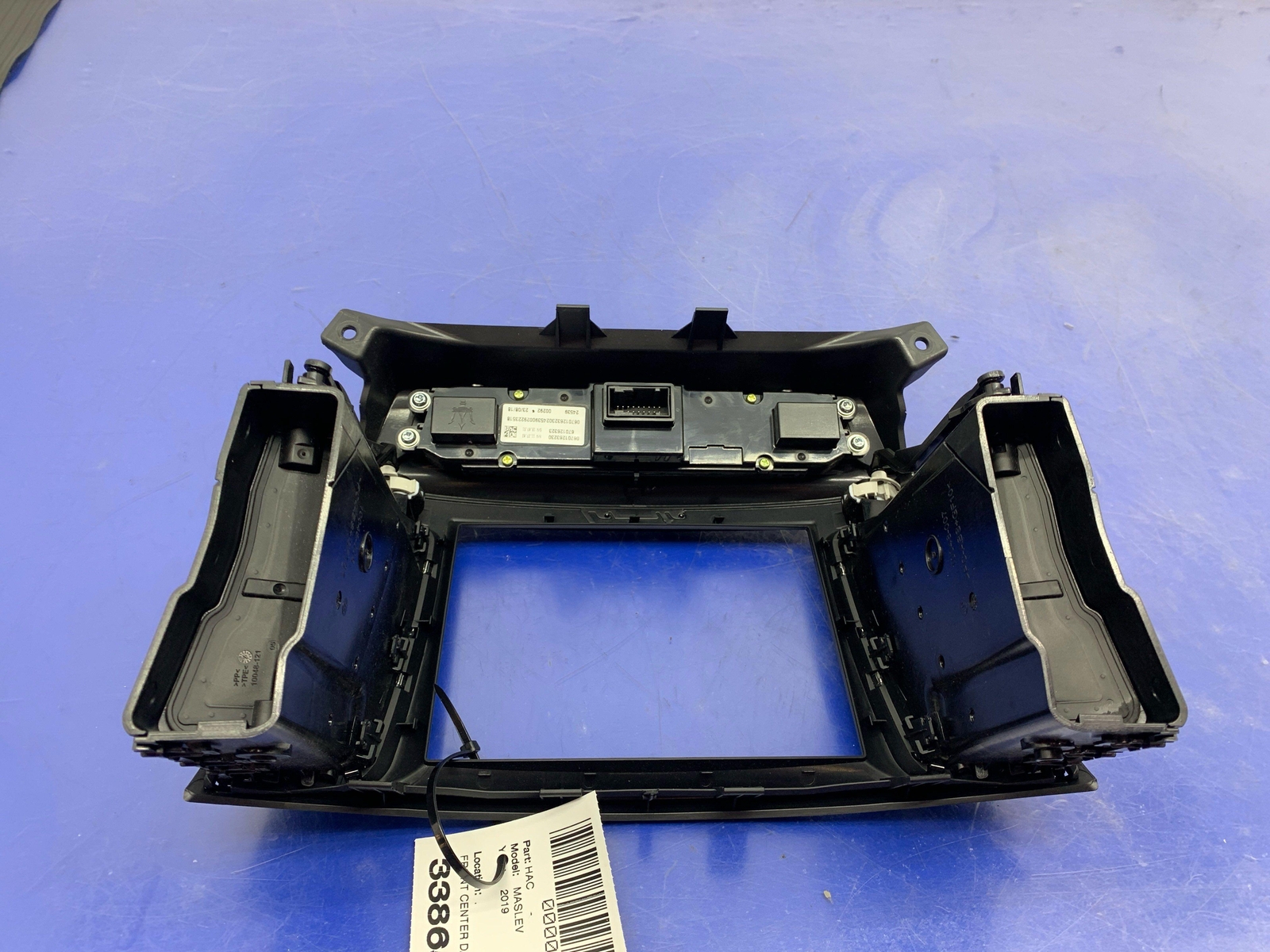 2017-2020 MASERATI LEVANTE CLIMATE CONTROL PANEL 6700749220 OEM