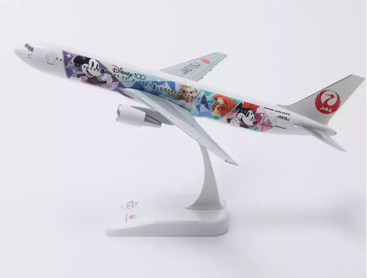 Disney Model JAL DREAM EXPRESS Disney100 1/200 BOEING 767-300ER