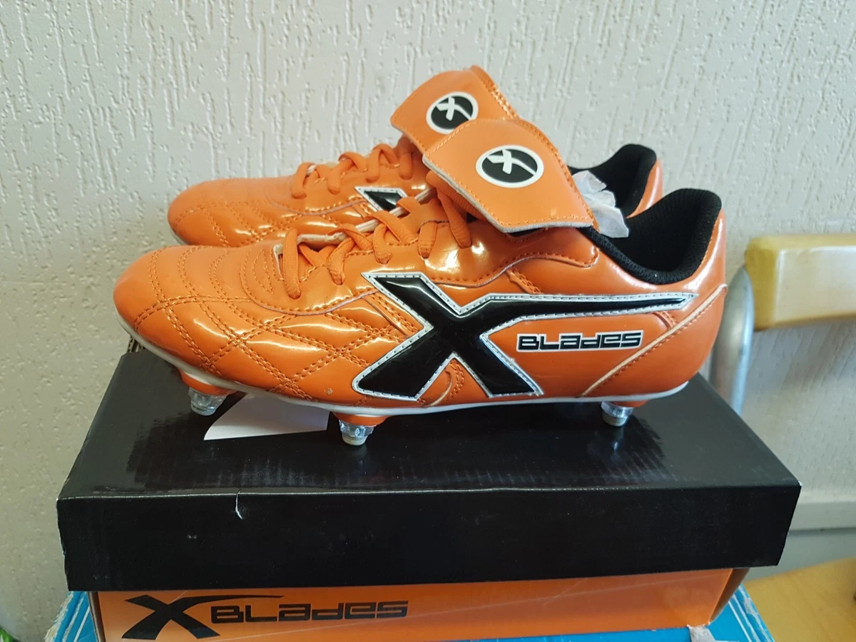 Blades top rugby boots