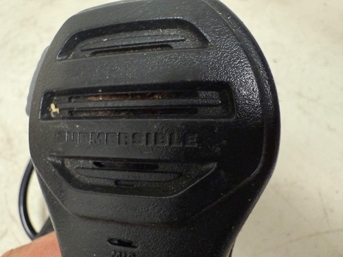 Récepteur radio portable et microphone Vertex modèle standard VX-7R - Photo 7/11