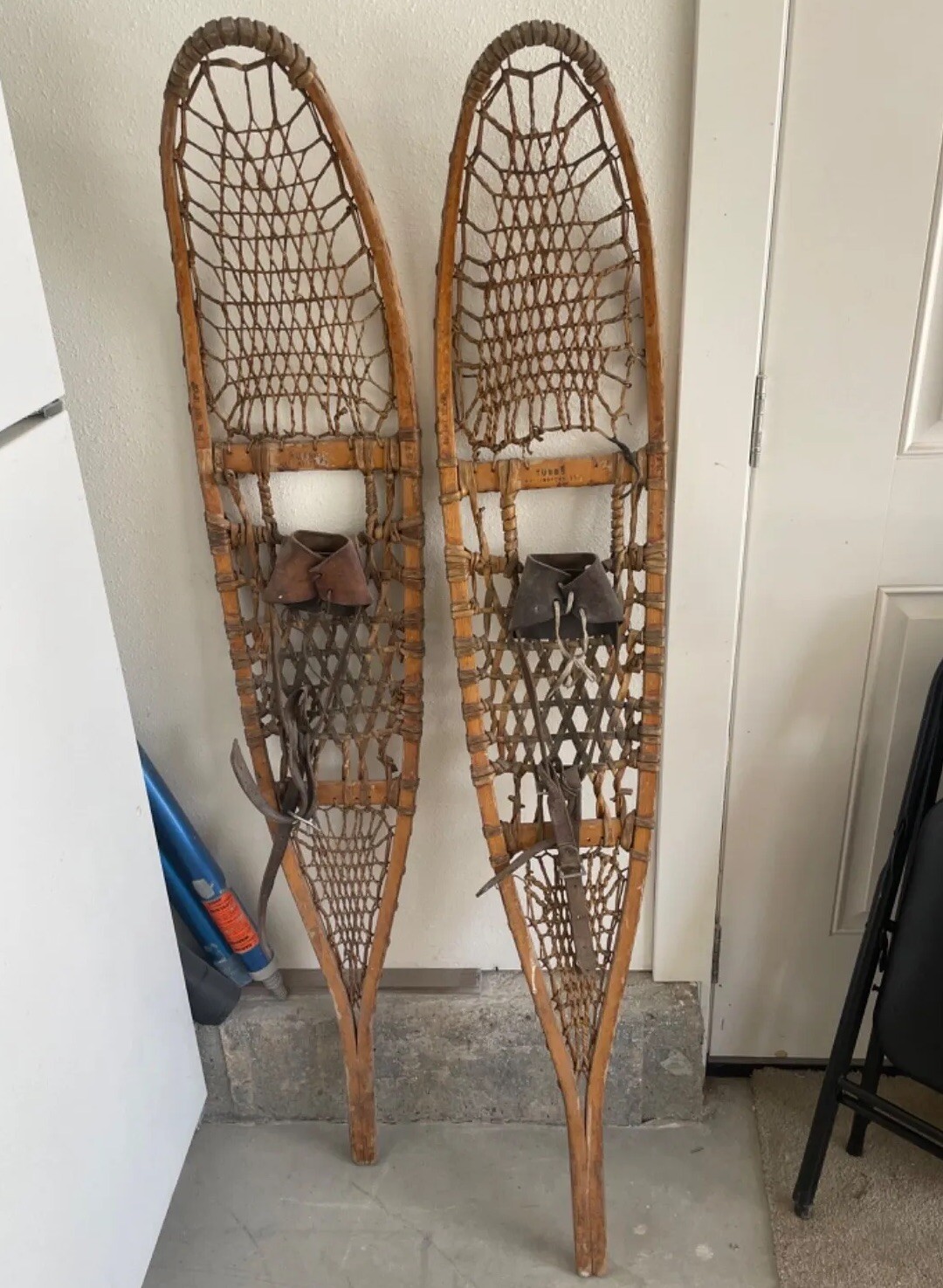 vintage tubbs snowshoes 10x56 brown wood and leather cabin decor eBay