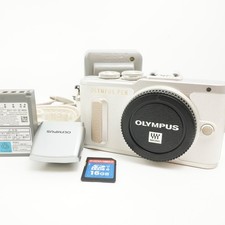  Near MINT Olympus PEN E-PL8 White Digital Camera w/ Charger SD Flash Japan