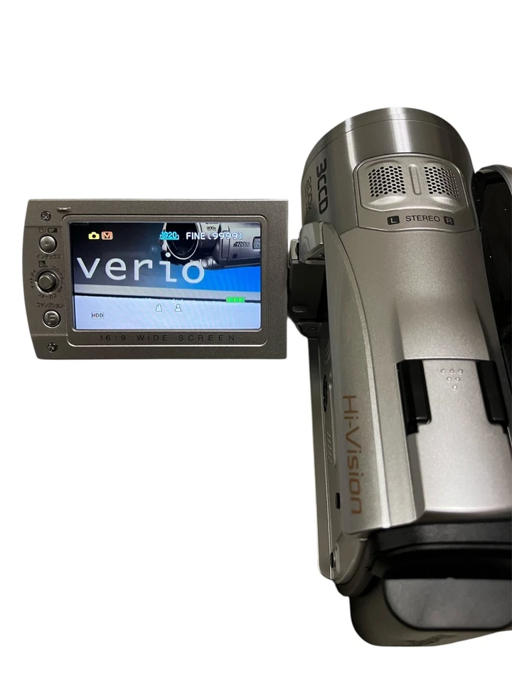 Victor JVC Everio 3CCD GZ-HD3 HD Hard Disk Camcorder Made in Japan - Image 2 of 4
