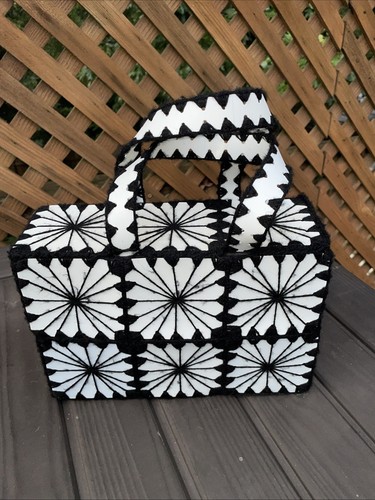 Vintage- Handmade crochet Black & White Purse Bag Box hombre Retro Pocketbook - Picture 4 of 8