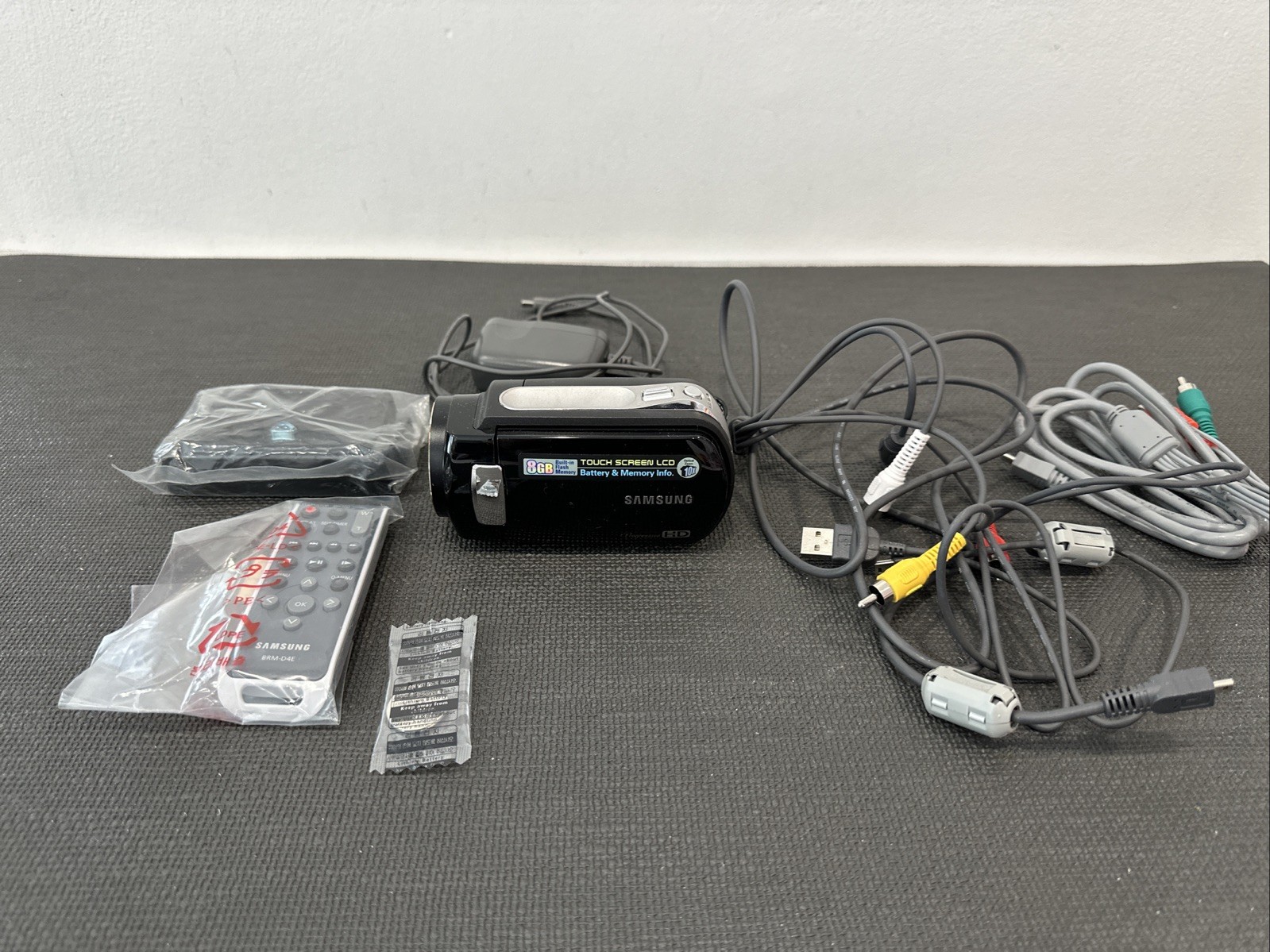 Samsung SC-HMX10C Progressive HD Camcorder 8GB Black 